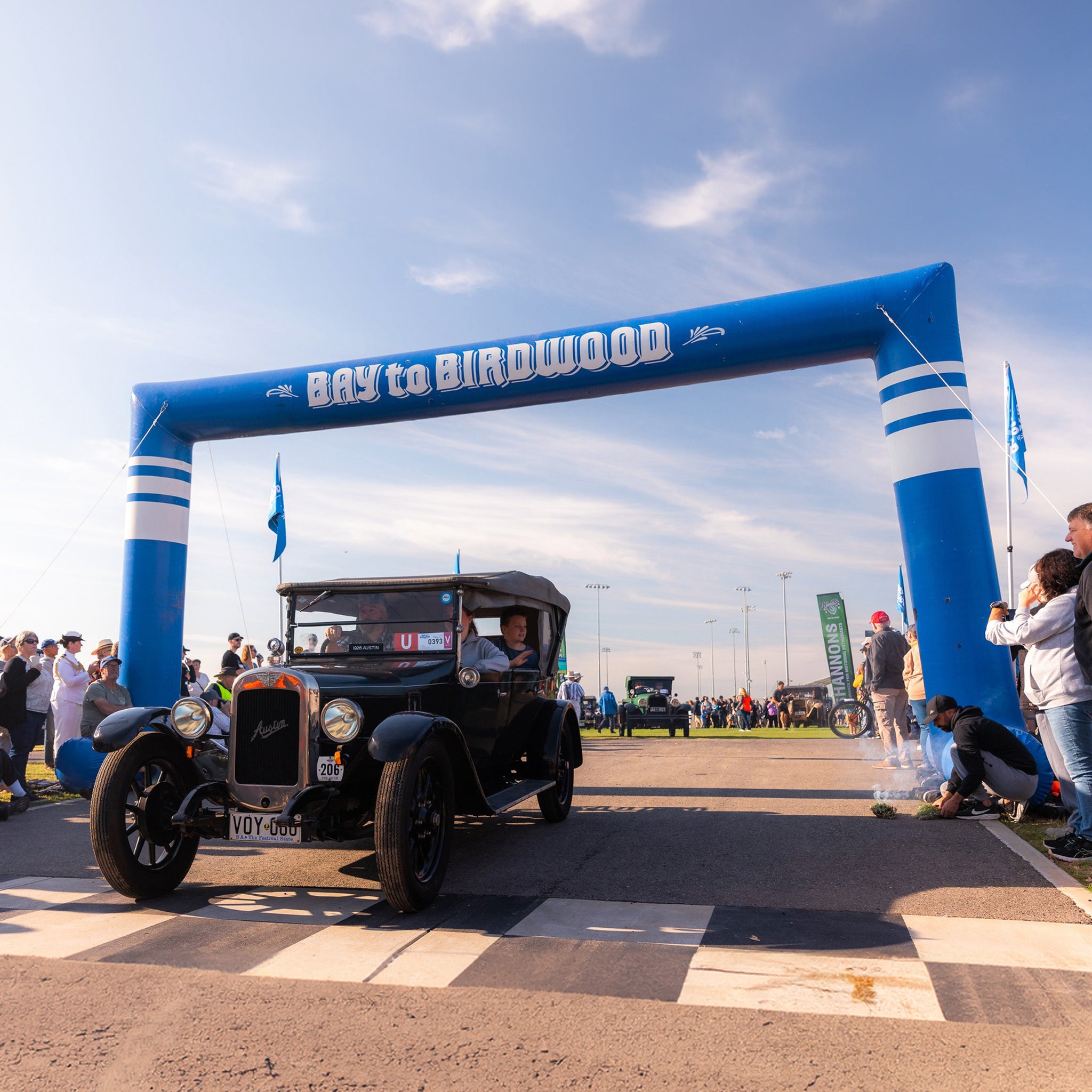 Custom Printed Inflatable Square Arch for Bay to Birdwood
