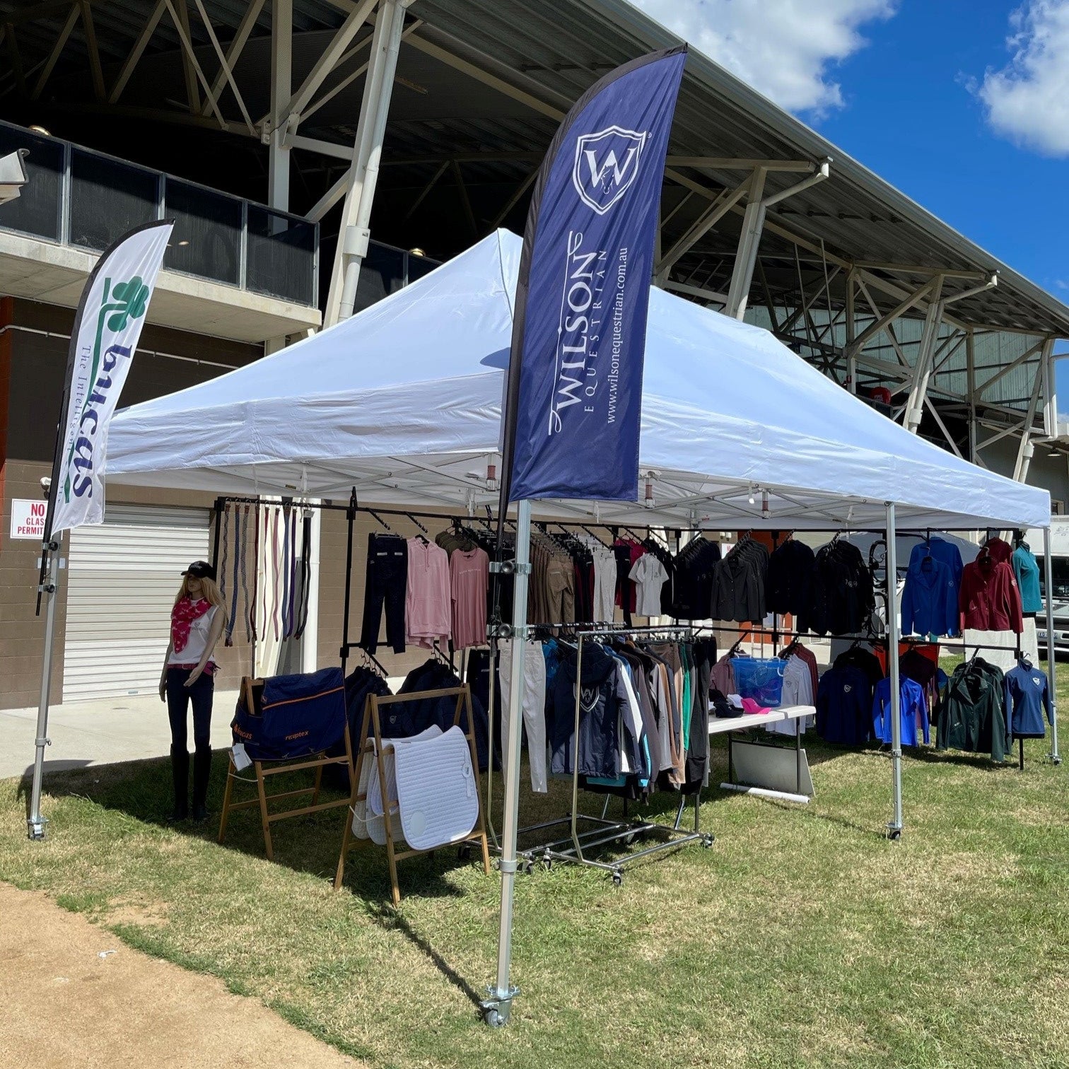 canopy tent with frame wheels