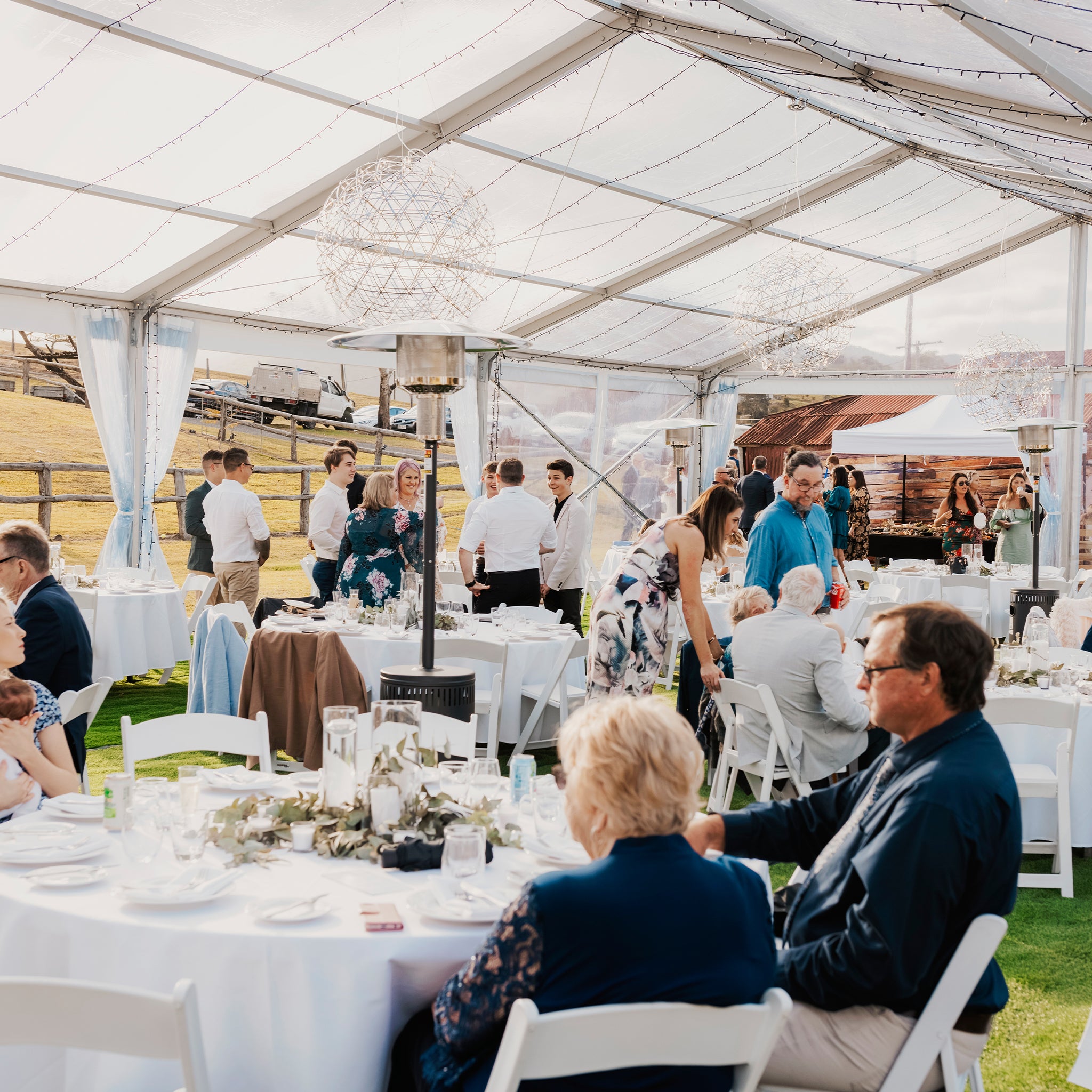 ES Series 122 Crest Tent for Wedding