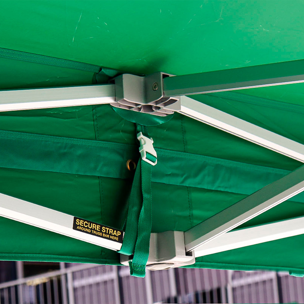 Q8 quasar canopy with secure strap