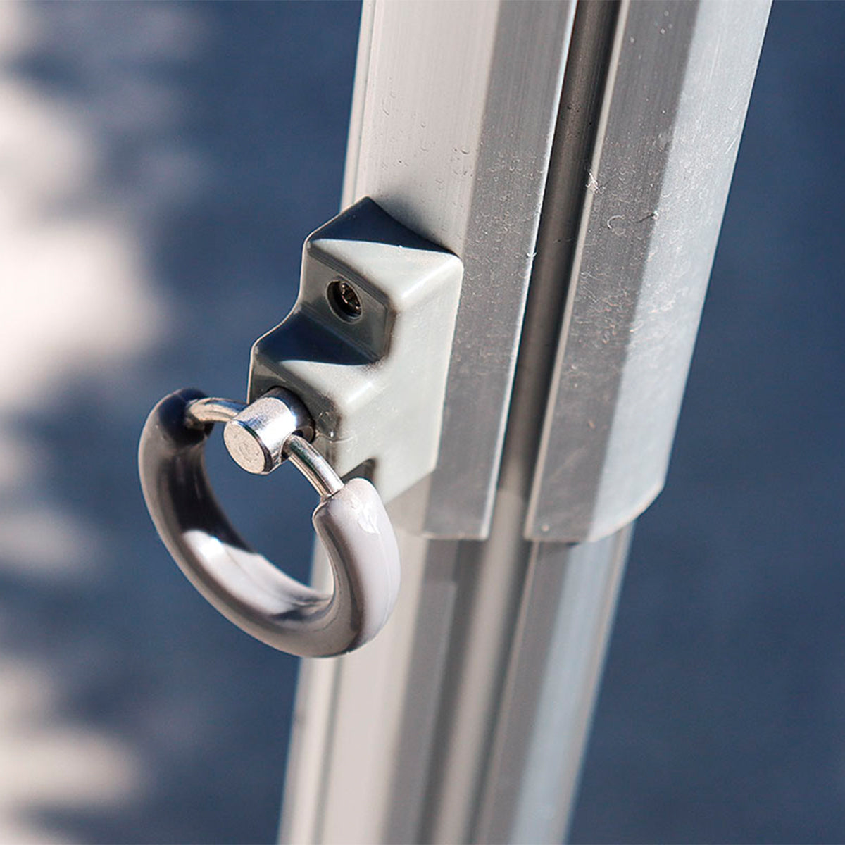 Q8 quasar canopy with pull ring system for easy height adjustment.